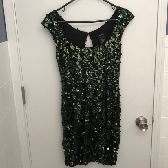 B. Smart Dresses & Skirts - B. Smart homecoming dress.